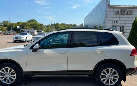 Volkswagen Touareg III, 2011 год, 1 930 000 рублей, 8 фотография