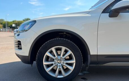 Volkswagen Touareg III, 2011 год, 1 930 000 рублей, 9 фотография