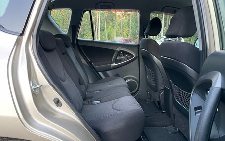 Toyota RAV4, 2006 год, 970 000 рублей, 15 фотография