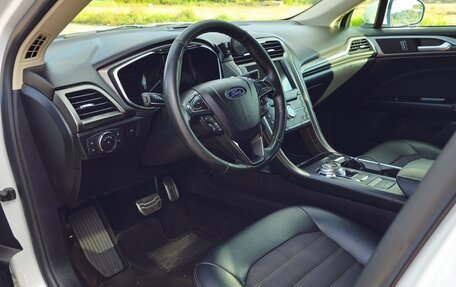Ford Fusion (North America) II, 2016 год, 2 400 000 рублей, 23 фотография