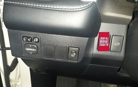 Toyota RAV4, 2017 год, 3 500 000 рублей, 20 фотография