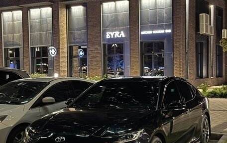 Toyota Camry, 2025 год, 3 790 000 рублей, 2 фотография