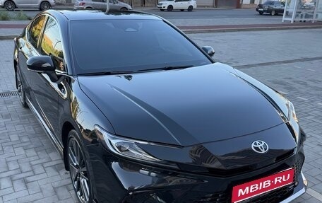 Toyota Camry, 2025 год, 3 790 000 рублей, 5 фотография