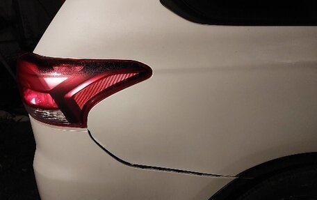 Mitsubishi Outlander III рестайлинг 3, 2017 год, 2 050 000 рублей, 6 фотография