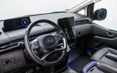 Hyundai Staria, 2022 год, 3 488 000 рублей, 7 фотография