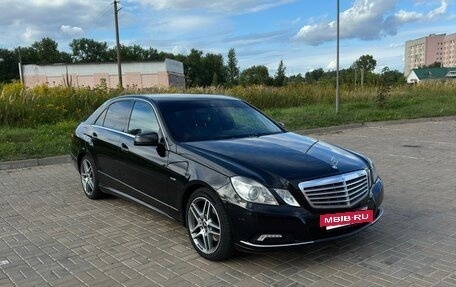 Mercedes-Benz E-Класс, 2009 год, 1 150 000 рублей, 2 фотография