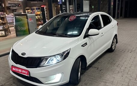 KIA Rio III рестайлинг, 2014 год, 700 000 рублей, 3 фотография