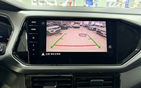 Volkswagen T-Cross I, 2023 год, 1 300 000 рублей, 11 фотография