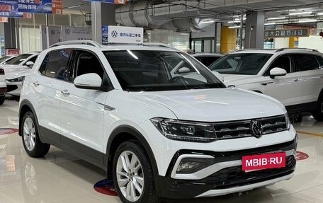 Volkswagen T-Cross I, 2023 год, 1 300 000 рублей, 2 фотография