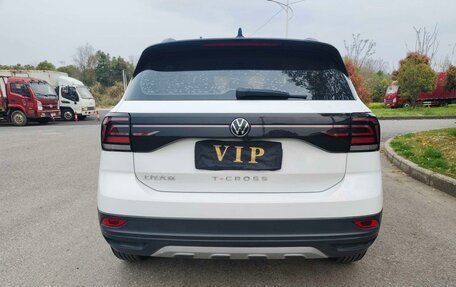 Volkswagen T-Cross I, 2023 год, 1 000 000 рублей, 6 фотография
