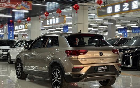 Volkswagen T-Roc I, 2023 год, 1 400 000 рублей, 4 фотография