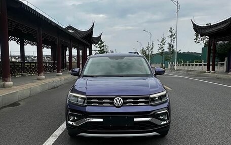 Volkswagen T-Cross I, 2023 год, 1 425 001 рублей, 6 фотография
