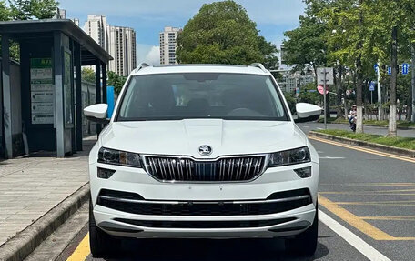 Skoda Karoq I, 2024 год, 2 180 000 рублей, 2 фотография