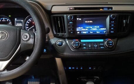 Toyota RAV4, 2019 год, 2 750 000 рублей, 8 фотография