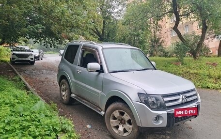 Mitsubishi Pajero IV, 2007 год, 1 200 000 рублей, 2 фотография