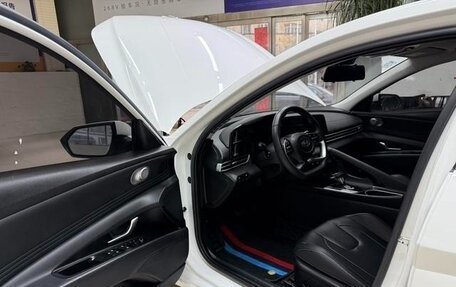 Hyundai Elantra, 2022 год, 1 400 000 рублей, 7 фотография