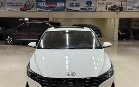 Hyundai Elantra, 2022 год, 1 400 000 рублей, 2 фотография