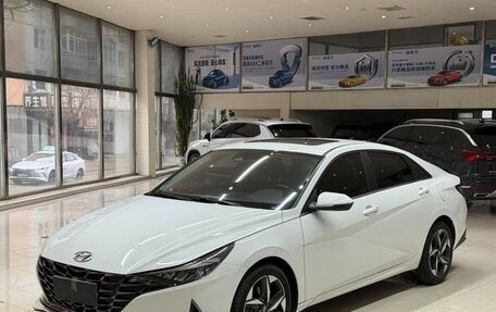 Hyundai Elantra, 2022 год, 1 400 000 рублей, 1 фотография