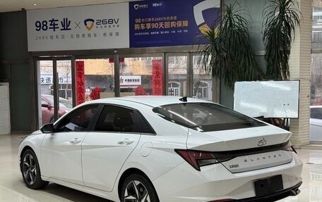 Hyundai Elantra, 2022 год, 1 400 000 рублей, 6 фотография