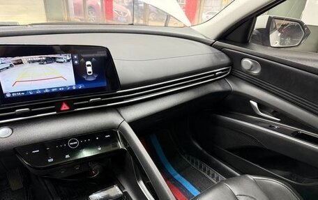 Hyundai Elantra, 2022 год, 1 400 000 рублей, 8 фотография