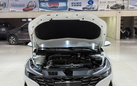 Hyundai Elantra, 2022 год, 1 400 000 рублей, 22 фотография