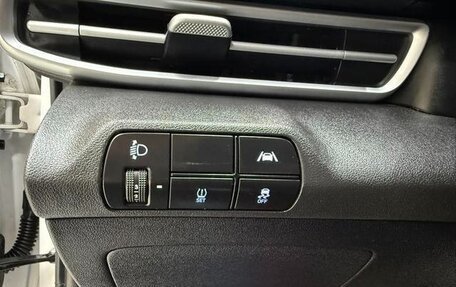 Hyundai Elantra, 2022 год, 1 400 000 рублей, 19 фотография