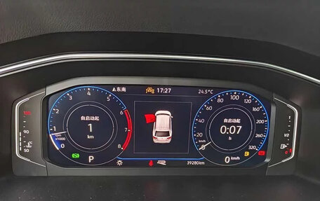 Volkswagen Tiguan II, 2023 год, 2 020 000 рублей, 11 фотография