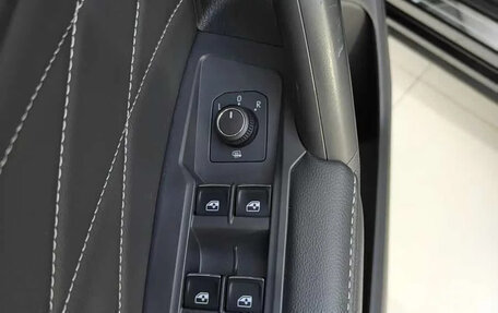 Volkswagen Tiguan II, 2023 год, 2 020 000 рублей, 15 фотография