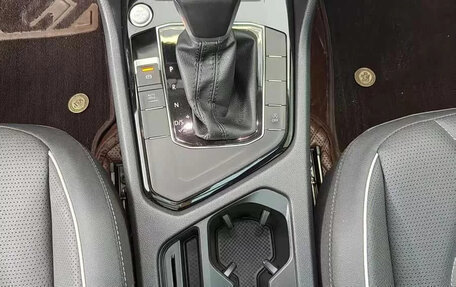 Volkswagen Tiguan II, 2023 год, 2 020 000 рублей, 13 фотография