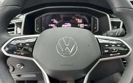 Volkswagen Tiguan II, 2023 год, 2 100 000 рублей, 9 фотография