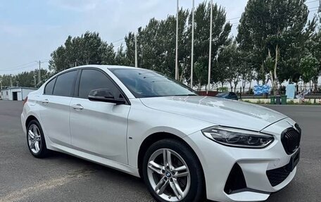 BMW 1 серия, 2022 год, 1 876 000 рублей, 3 фотография