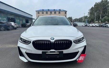 BMW 1 серия, 2022 год, 1 876 000 рублей, 2 фотография