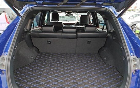 Toyota Harrier, 2018 год, 2 500 000 рублей, 19 фотография