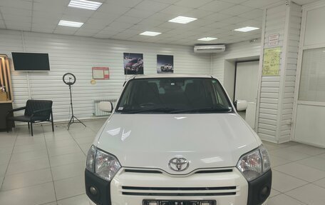 Toyota Probox I, 2017 год, 879 000 рублей, 2 фотография