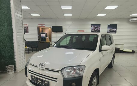 Toyota Probox I, 2017 год, 879 000 рублей, 3 фотография