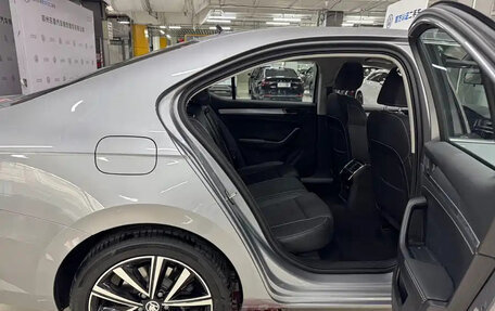 Skoda Superb III рестайлинг, 2025 год, 2 100 000 рублей, 11 фотография