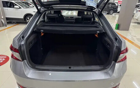 Skoda Superb III рестайлинг, 2025 год, 2 100 000 рублей, 12 фотография