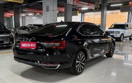 Skoda Superb III рестайлинг, 2025 год, 2 100 000 рублей, 4 фотография