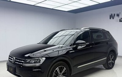 Volkswagen Tiguan II, 2021 год, 2 200 000 рублей, 1 фотография