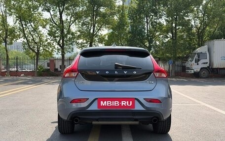 Volvo V40 II рестайлинг, 2018 год, 1 300 000 рублей, 5 фотография