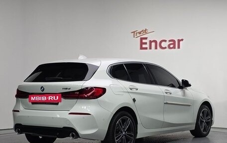 BMW 1 серия, 2020 год, 2 270 000 рублей, 3 фотография