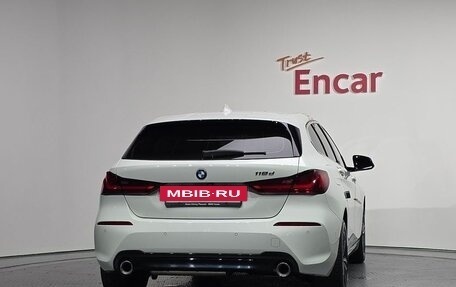 BMW 1 серия, 2020 год, 2 270 000 рублей, 5 фотография