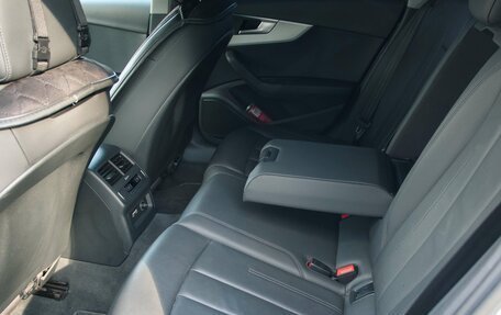 Audi A4, 2019 год, 2 500 000 рублей, 9 фотография
