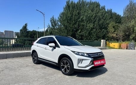 Mitsubishi Eclipse Cross, 2023 год, 1 970 000 рублей, 2 фотография