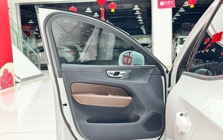 Volvo XC60 II, 2022 год, 4 900 000 рублей, 12 фотография