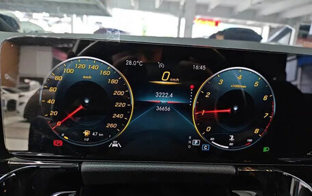 Mercedes-Benz GLA, 2023 год, 2 400 000 рублей, 8 фотография