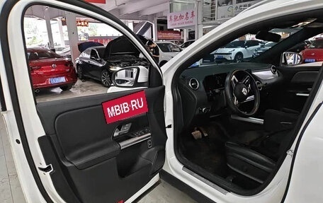 Mercedes-Benz GLA, 2023 год, 2 400 000 рублей, 7 фотография