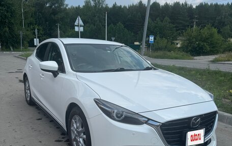 Mazda Axela, 2019 год, 1 700 000 рублей, 2 фотография