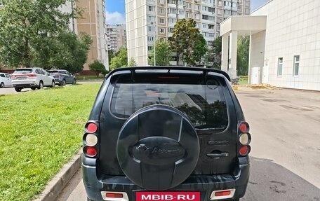 Chevrolet Niva I рестайлинг, 2006 год, 130 000 рублей, 3 фотография