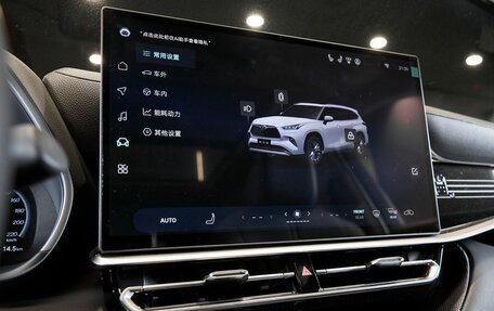 Toyota Highlander, 2026 год, 5 700 000 рублей, 12 фотография